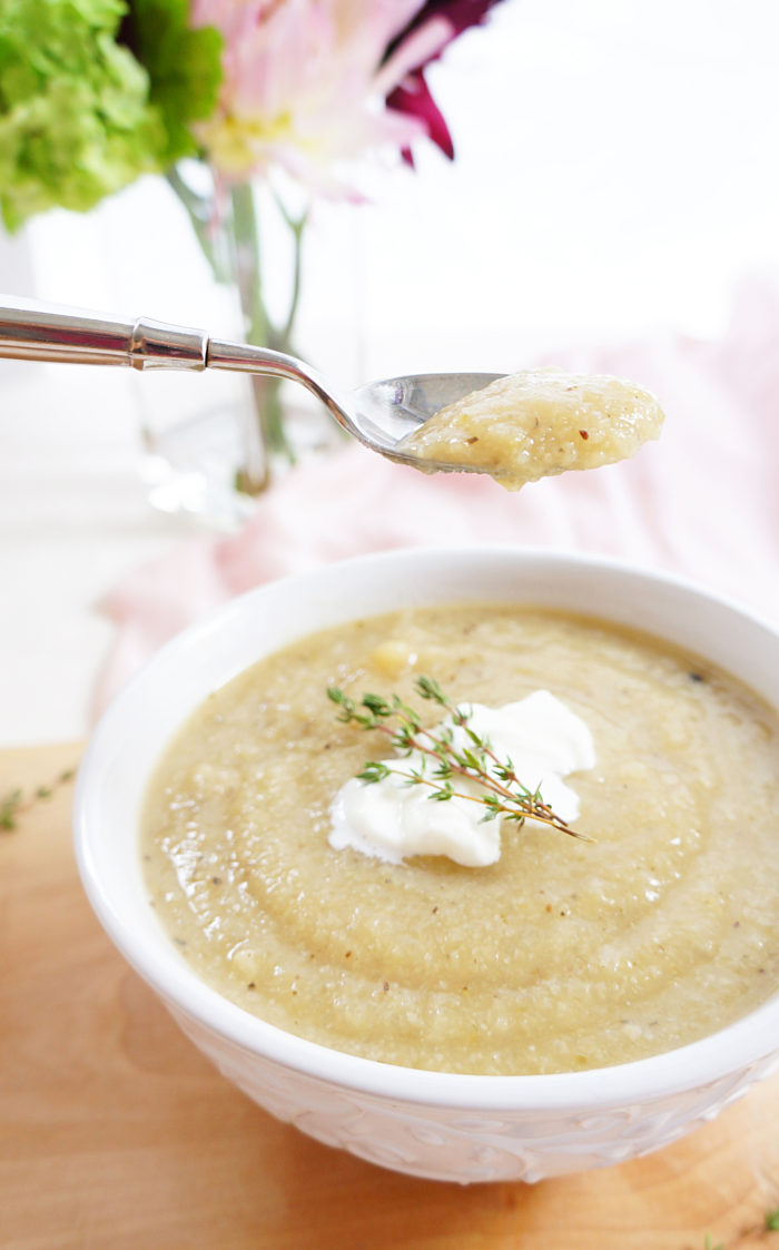 Low carb creamy cauliflower soup