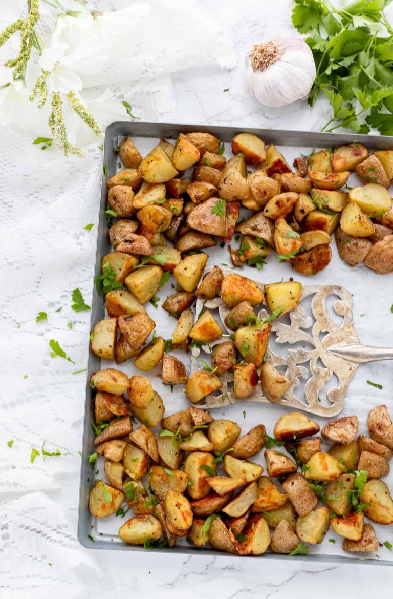 Healthy Roasted Garlic Baby Potatoes