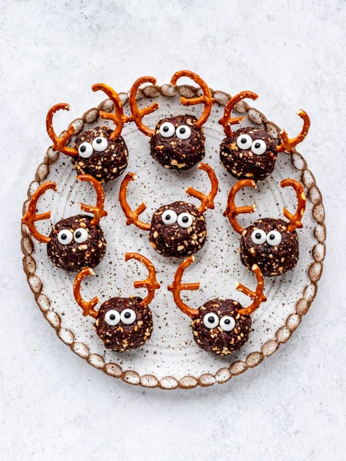 reindeer bites with pretzel antlers and candy eyes
