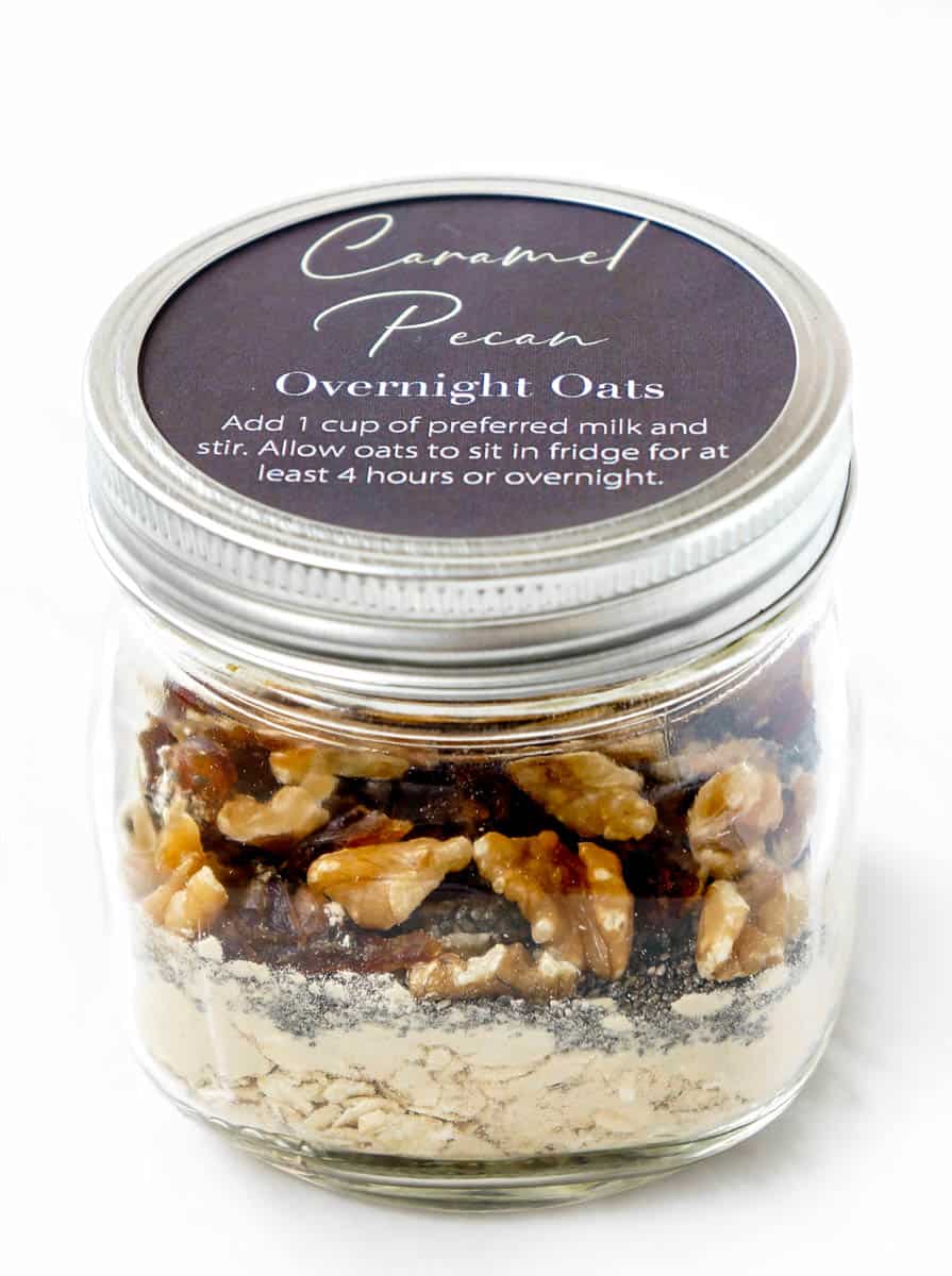 Pecan pie overnight oats in mason jar with label.